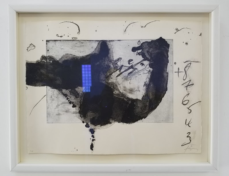 Copy of Un vase de terre crue et le T du nom de Tàpies (Pl 1)