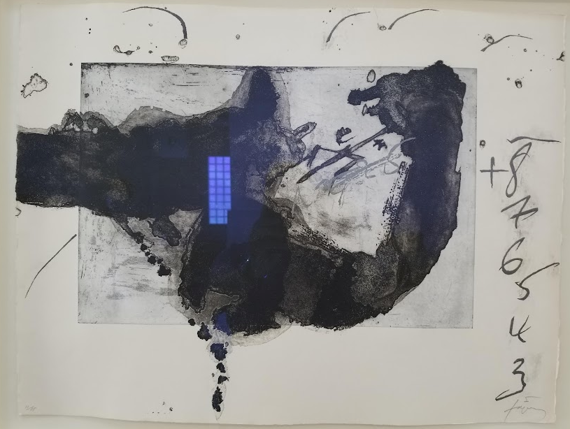 Copy of Un vase de terre crue et le T du nom de Tàpies (Pl 1)